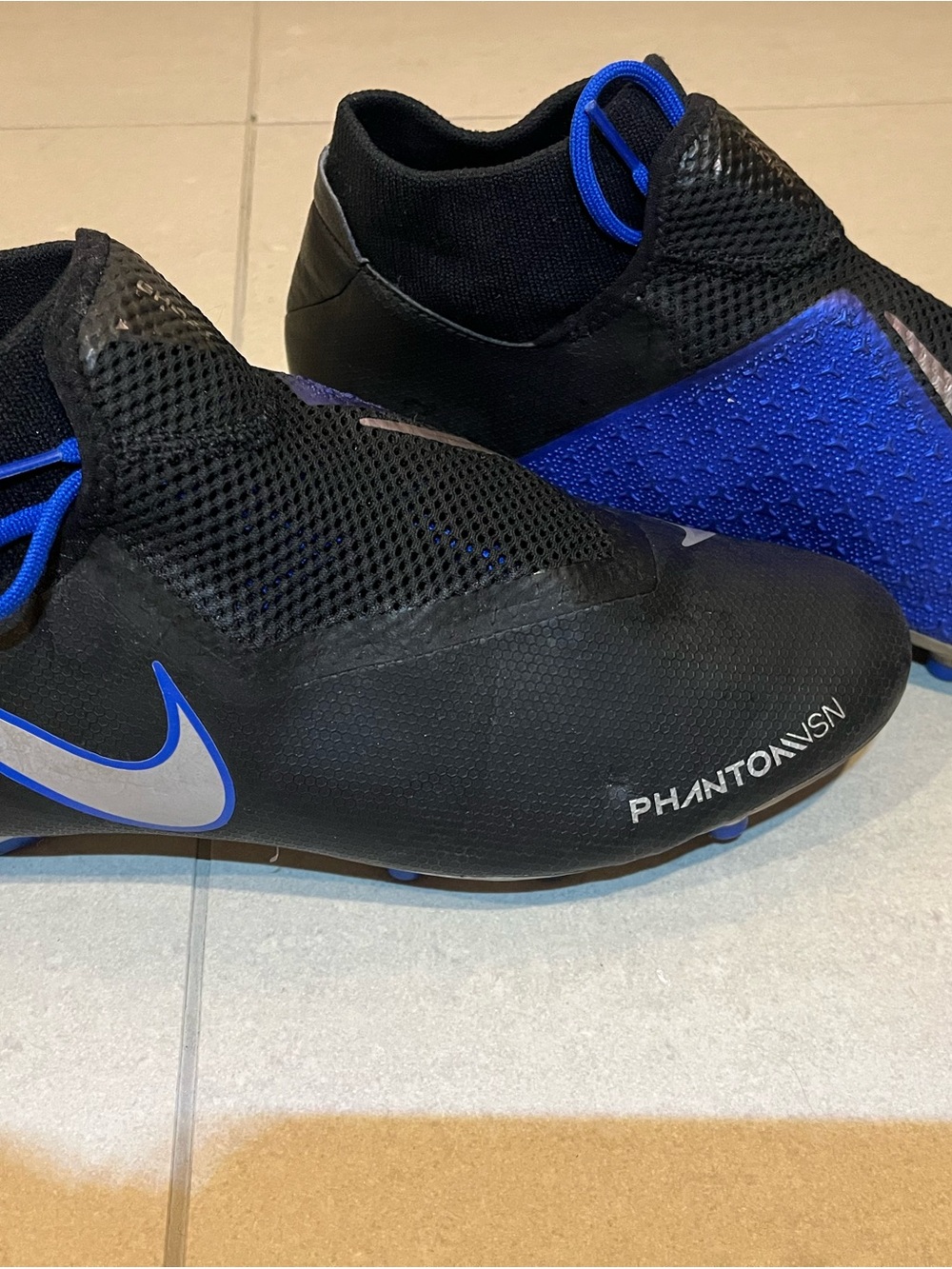 Nike PhantomVSN Men’s Soccer Cleats - Black and Royal Blue